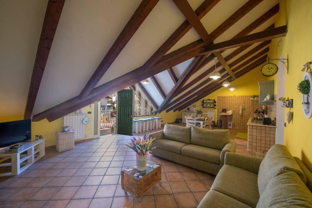 Apartamento Mansarda Ciaciano Bomerano Exterior foto